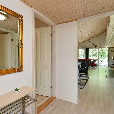 Holiday home Three-bedroom Holiday In Norre Nebel 4